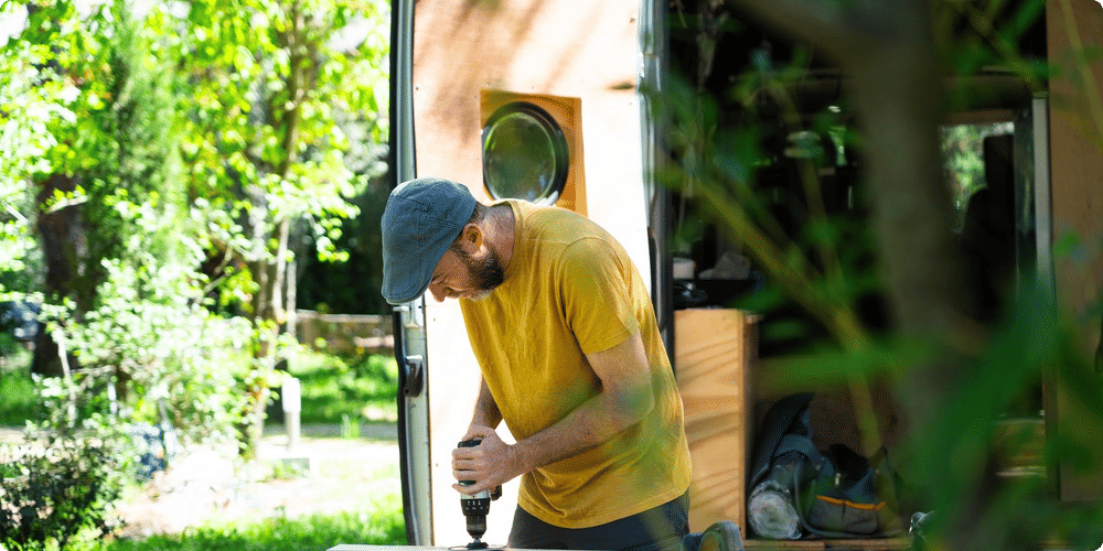 Entretien du lit de camp pour prolonger le confort